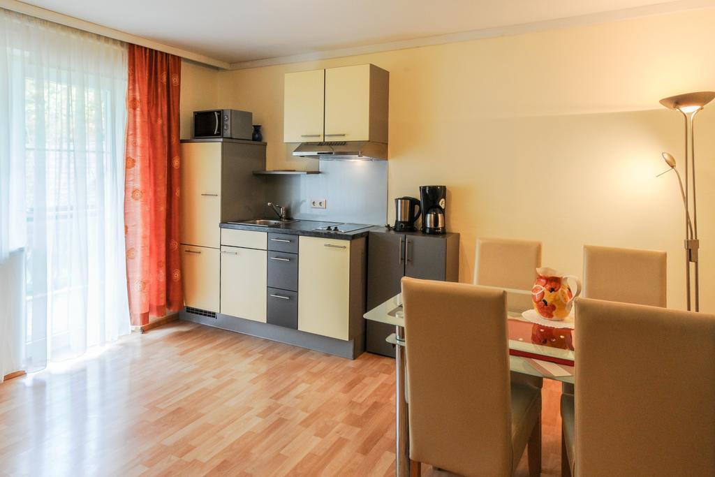Waldpension Schiefling Am See Room photo